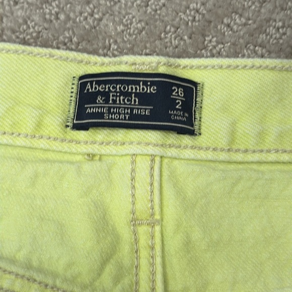 A&F Annie High Rise Short - Picture 2 of 3